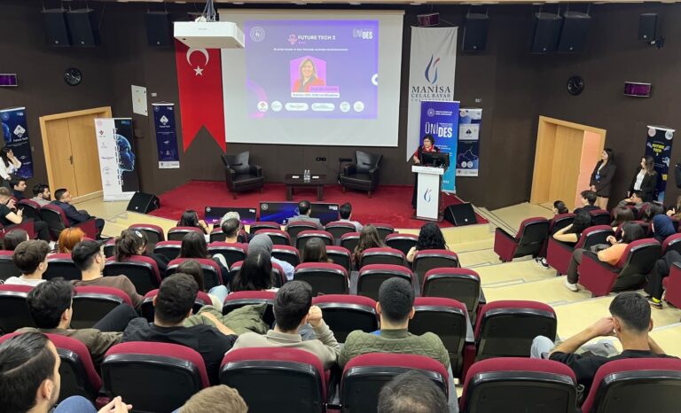 Un rassemblement inspirant pour l&rsquo;avenir : Notre PDG Nesrin Serin a participé à l&rsquo;événement « Future Tech Rose ».