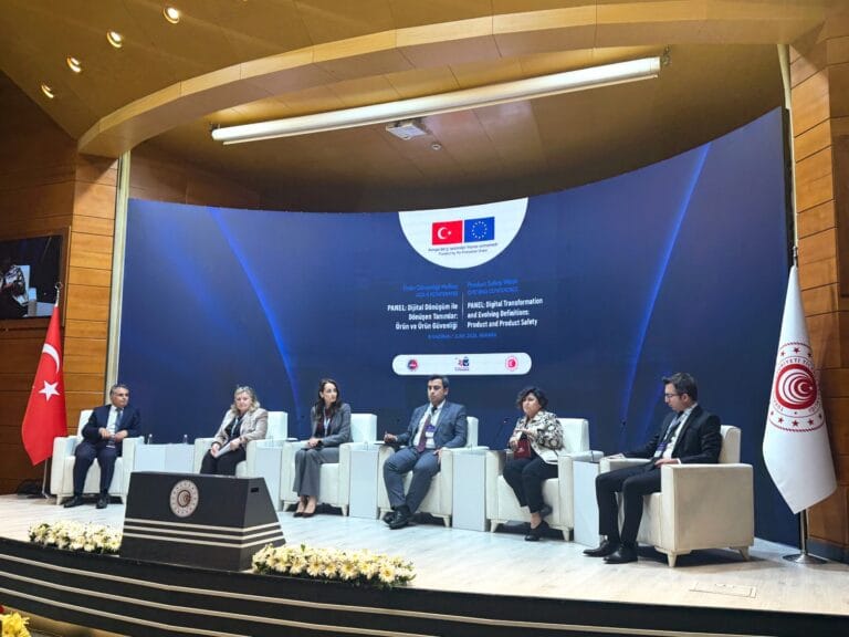 La semaine de la sécurité des produits débute en Türkiye : Certification USB à la conférence d&rsquo;ouverture et au symposium international